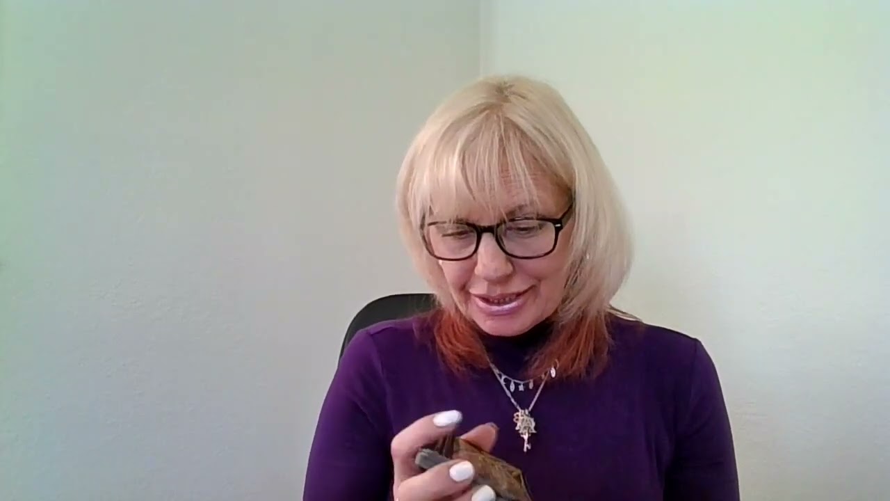PISCES THE DEVIL IS IN LOVE WITH THE HIGH PRIESTESS! WANTS CONTROL OF HER/HIM! BETRAYAL REVEALED!