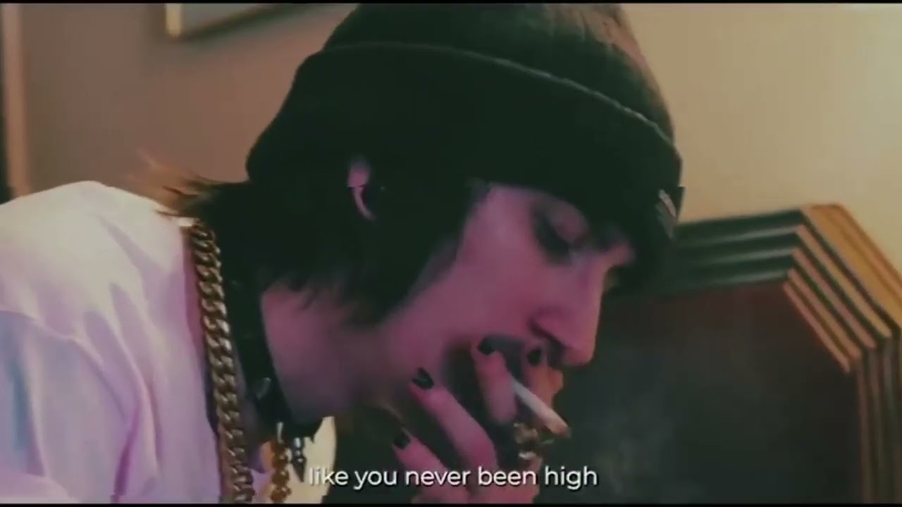 Vaboh - i wanna feel fine (Official Music Video)