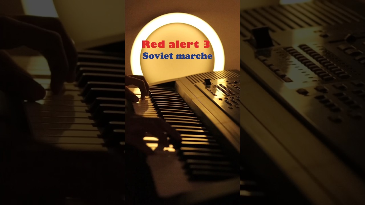Red Alert 3 - Soviet march 🪖🎹 