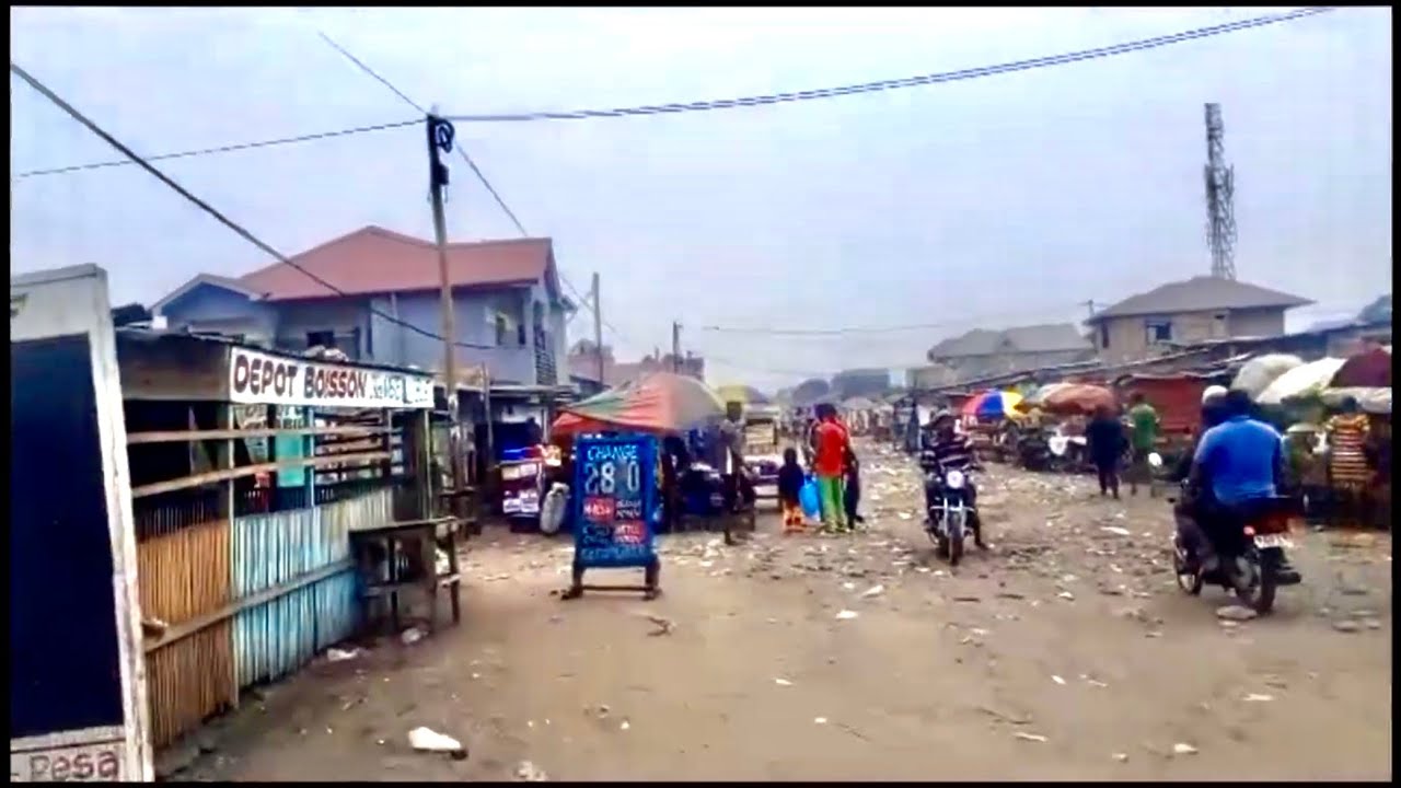 Place commerciale à vendre ngiri ngiri sayo/mapoto kinshasa