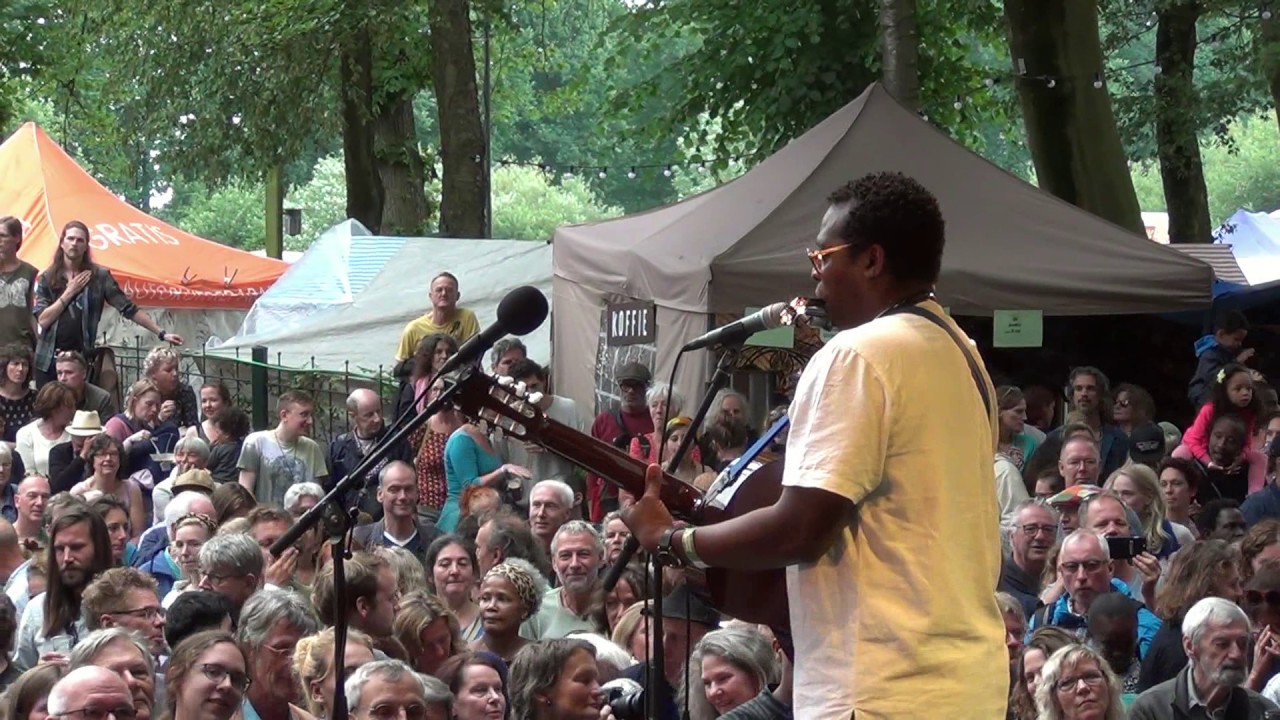 Chalo Correia - Gaita do Musseque - LIVE at Afrikafestival Hertme 2017