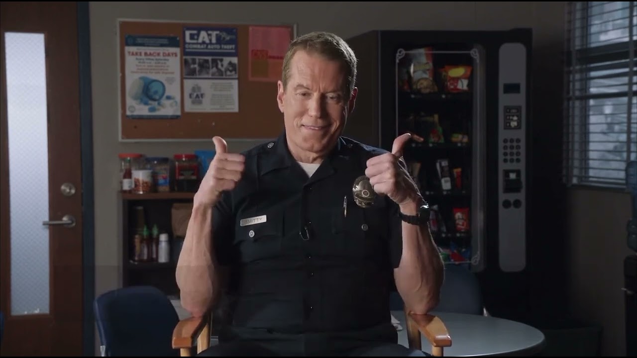 The Rookie S4E16 “Real Crime” - Smitty is Q