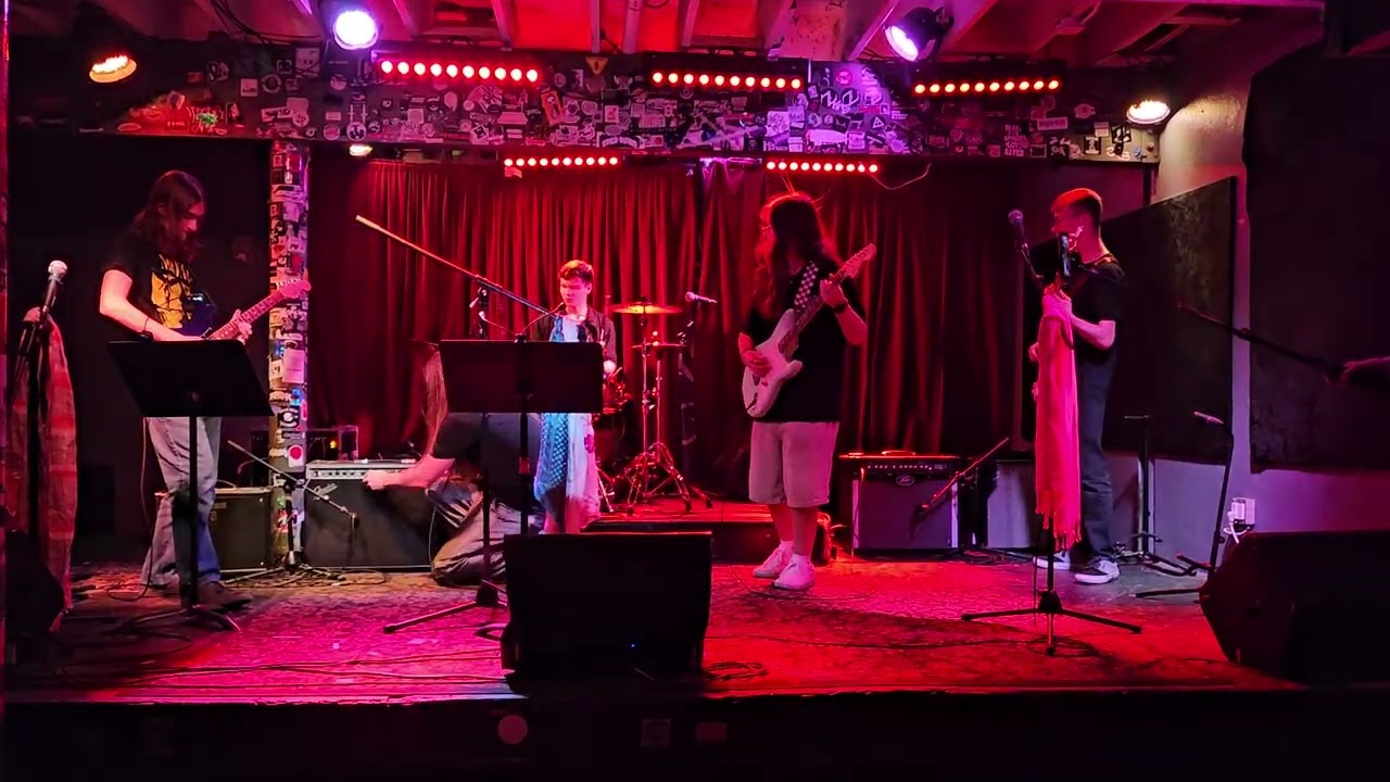 Skulliosis - War Pigs March 2026