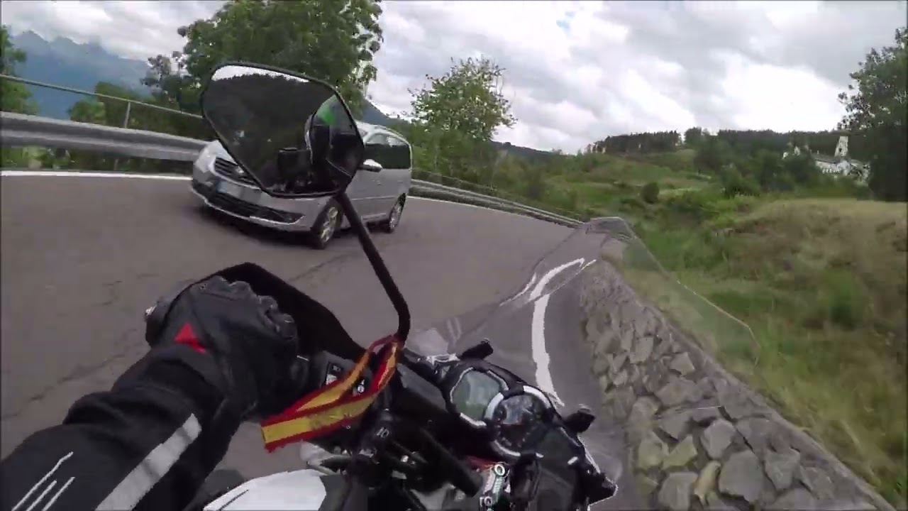 Del Lago di Resia a Slingia en moto