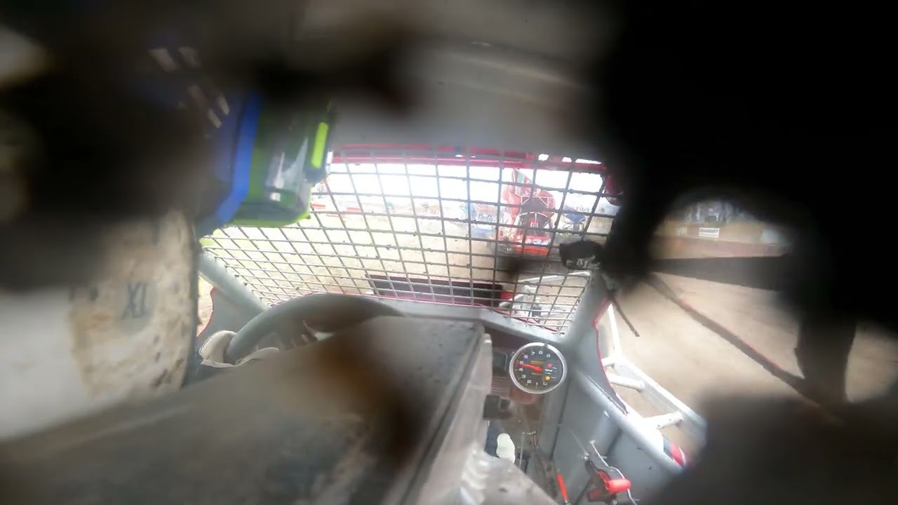 Heat 1 onboard Louw de Vries Brisca F1 stockcar H79  -18 juni 2023 Speedway autocross - RaRaRacing