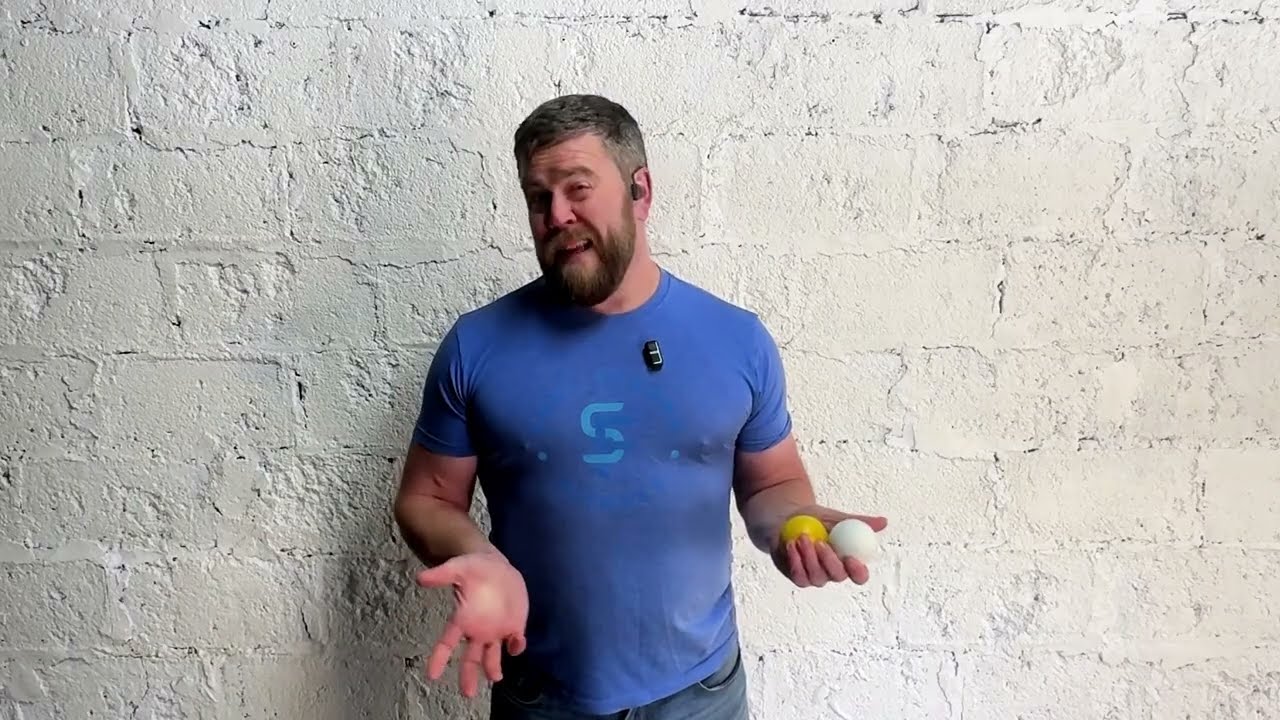 2 Balls in 1 Hand - Juggling