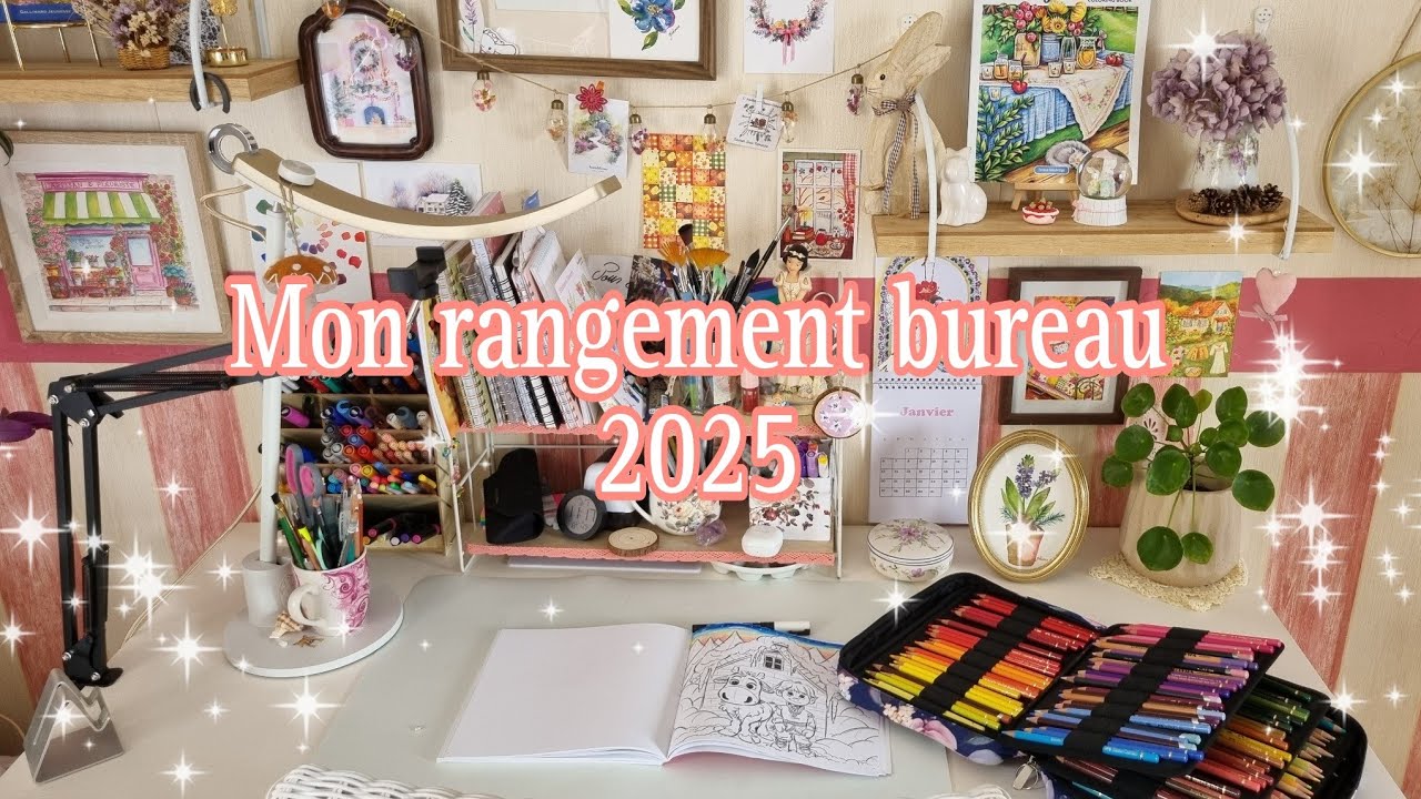 Mon rangement bureau 2025. Matériels d'art. Coloriage pour adulte
