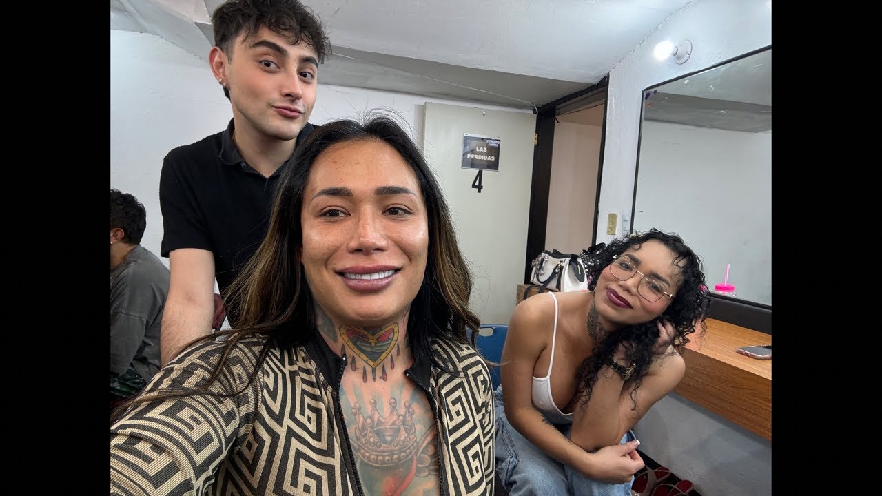 Kary Torres Oficial est&aacute; en vivo Kary Pao y los grandes temas