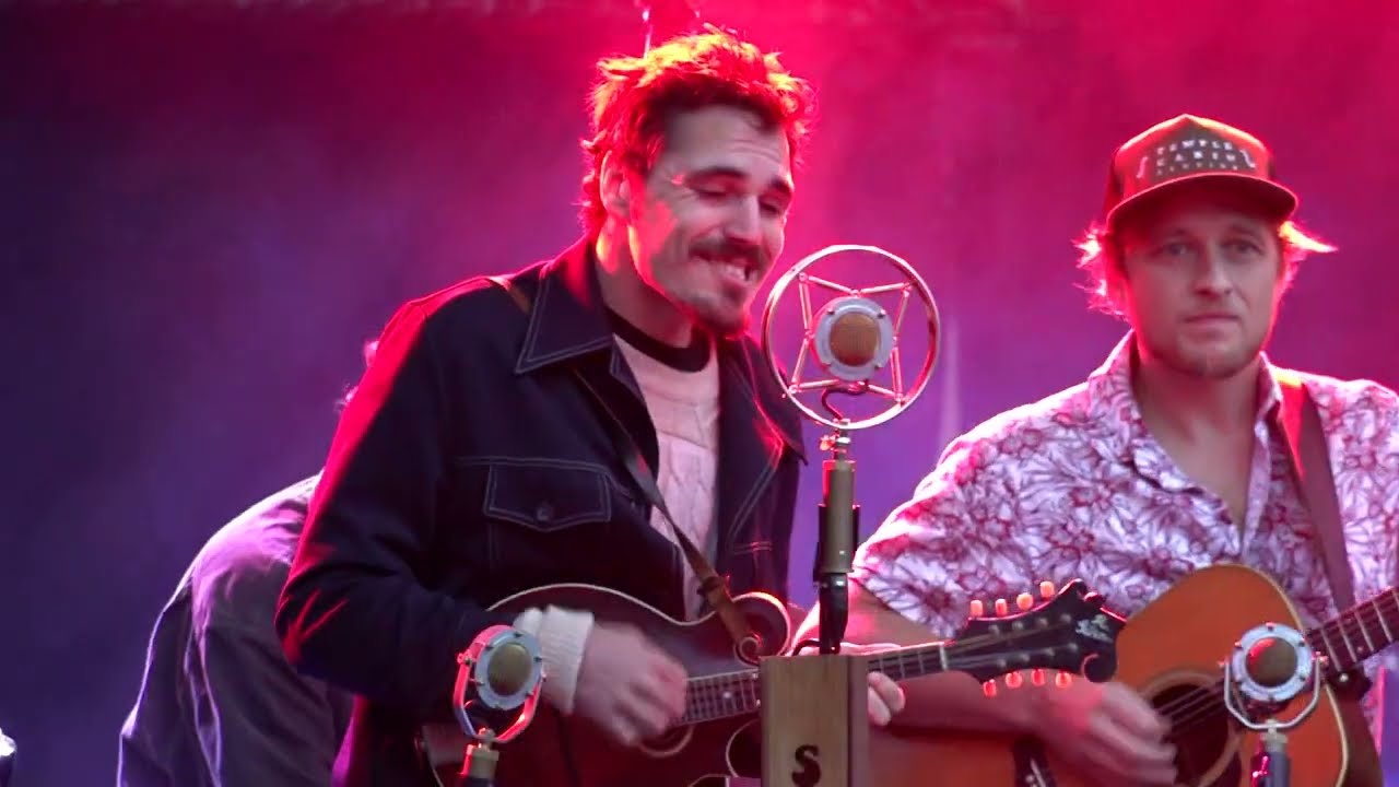 Sam Grisman Project honors Jerry Garcia 