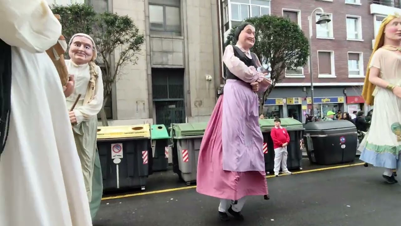 Vals I de los gigantes de Ondalan en Deusto ~Inauteriak~