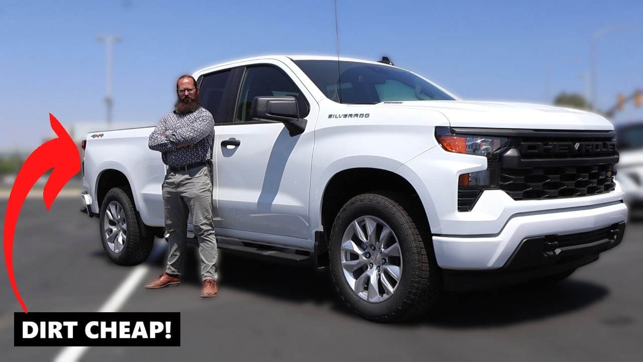 Chevy's Dirt-Cheap Truck! //2026 Chevy Silverado 1500 Custom//