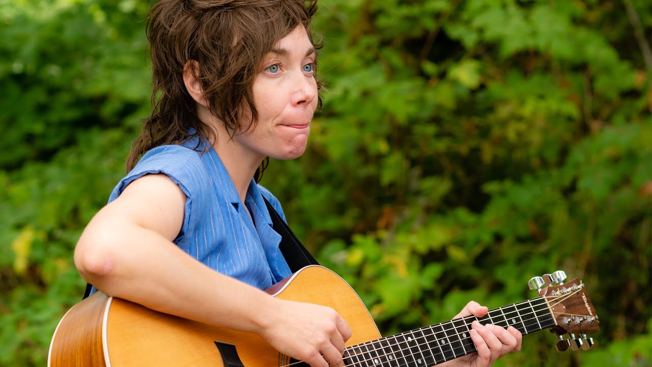 H.C. McEntire - Wild Dogs - On The Farm Sessions @Pickathon 2019 S07E06