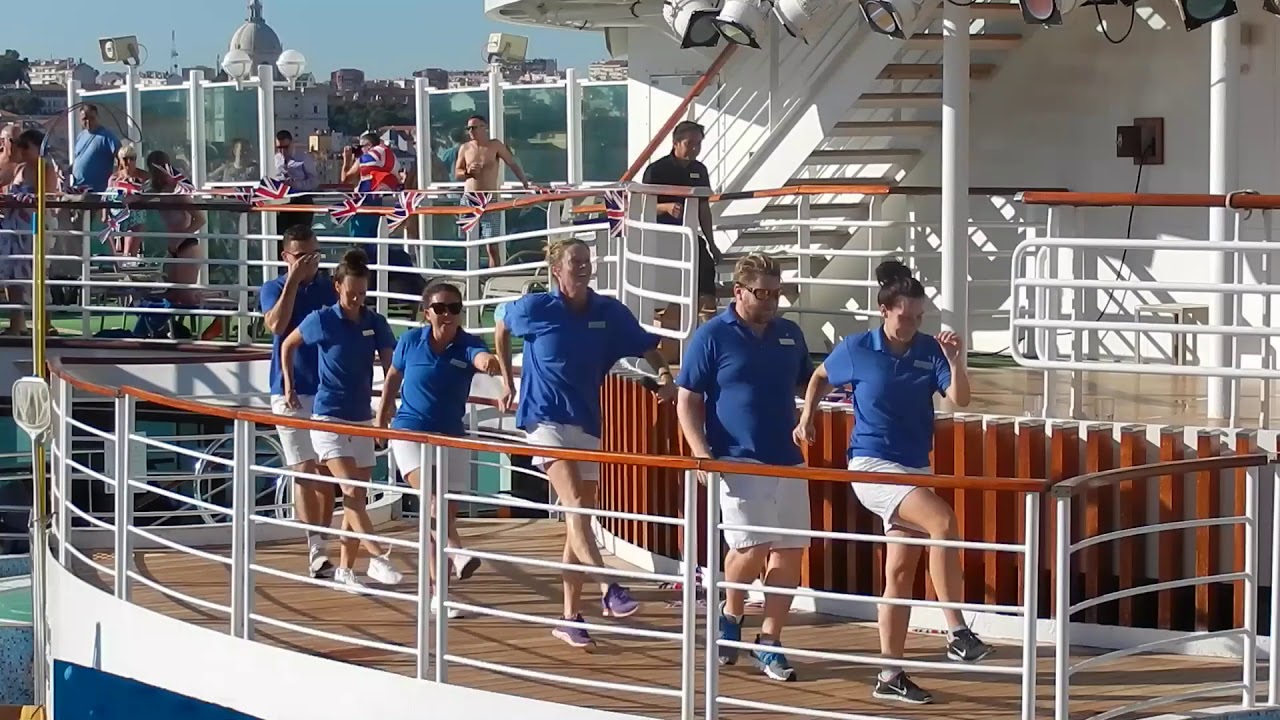 P&O Ventura sail away 4, Lisbon 14th August 2018
