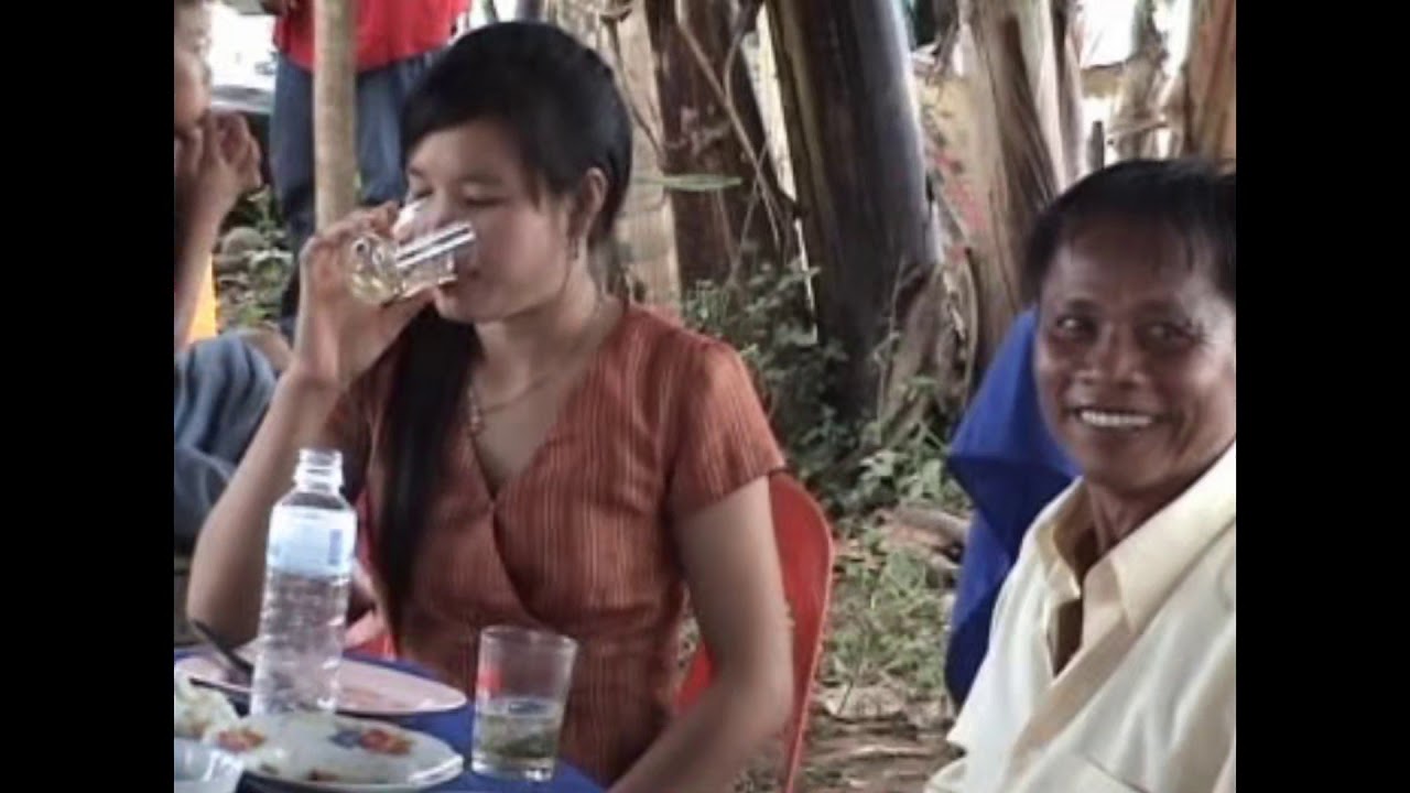 ຟ້າຜ່າໂຕະເບຍ ຮ້ອງໂດຍ  ວຽງສະໄໝ ฟ้าผ่าโตะเบย /Ts Studio