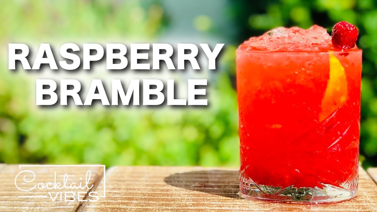 How To Make a RASPBERRY BRAMBLE | 1-Minute Cocktail Recipes