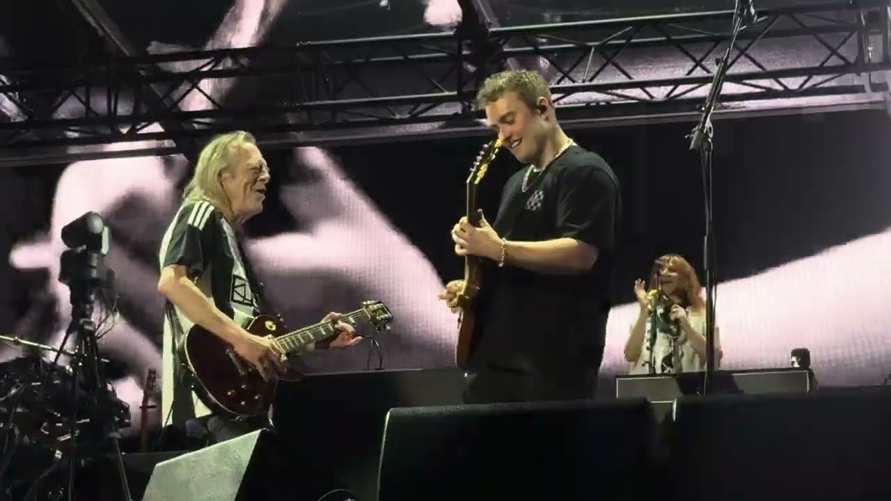 Sam Fender / Phil Martin - ‘The Boys Are Back In Town’ Thin Lizzy cover - SJP Night 3 4K UHD
