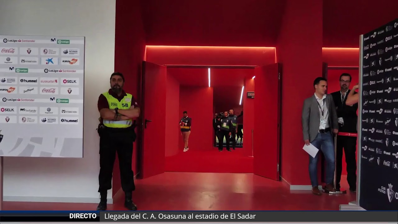 Llegada de Osasuna al estadio de El Sadar | C. A. Osasuna vs Villarreal C. F.