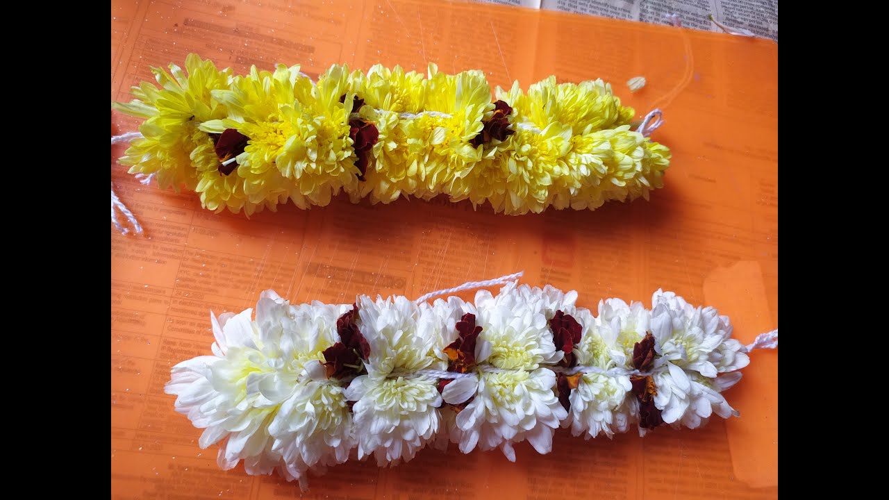 शेवंतीच्या फुलांची वेणी /Flowers Veni Making