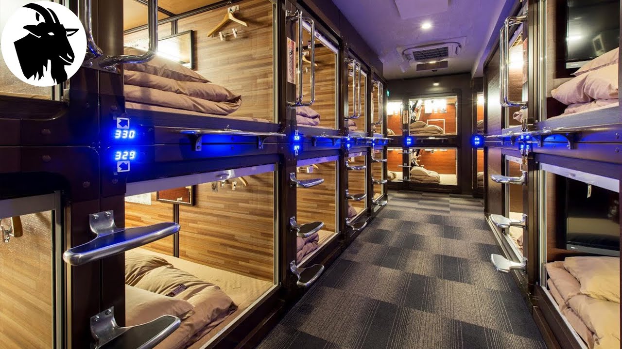 Capsule Hotel с слишком большим количеством бесплатных туалетных принадлежностей.