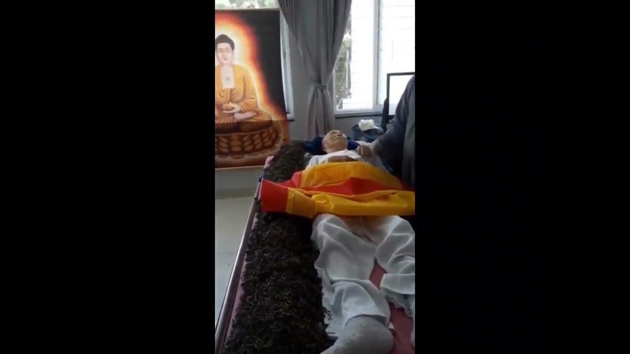 Ban Ho Niem Chua Van Duc  MT260424