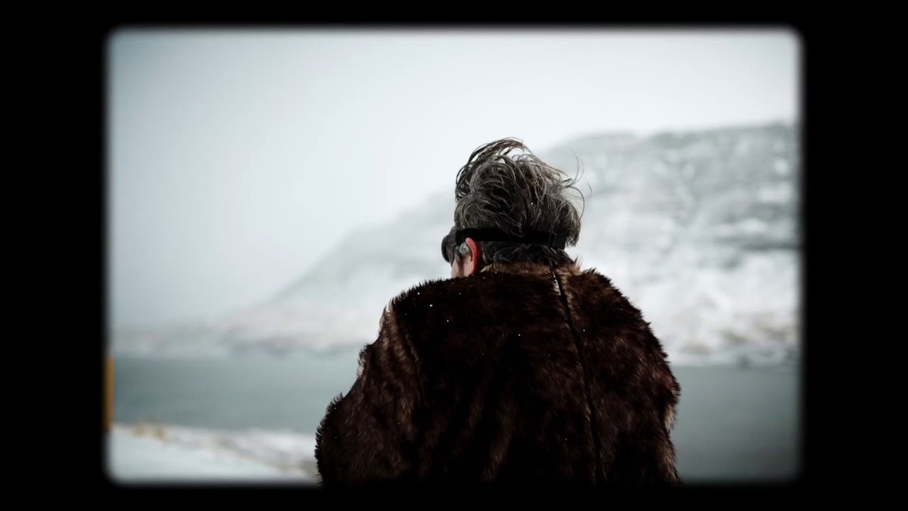 Ed Harcourt - Drowning In Dreams (Official Video)