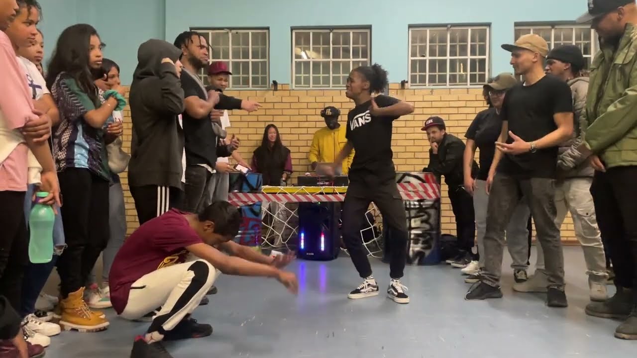 Mr Vans vs Scorpion Sxldier