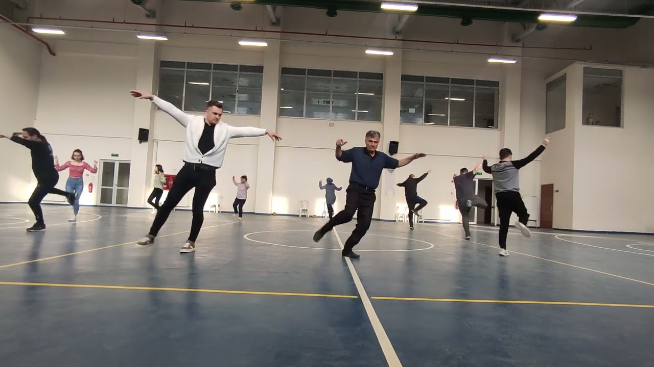 &Ccedil;ivril Halk Eğitim Merkezi-Kerimoğlu Zeybeği