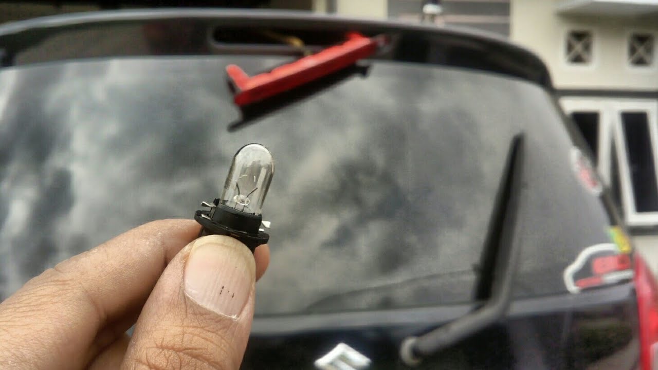 ERCI | Cara Mengganti Lampu Stop Lamp Duck Tail | Replacing Bulb Stop Lamp Duck Tail Suzuki Ertiga