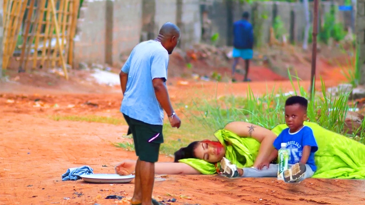 How A Kind Stranger Picked A Little Boy Crying Beside His Dead Mother Nt Knowin He Is Of Royal Blood