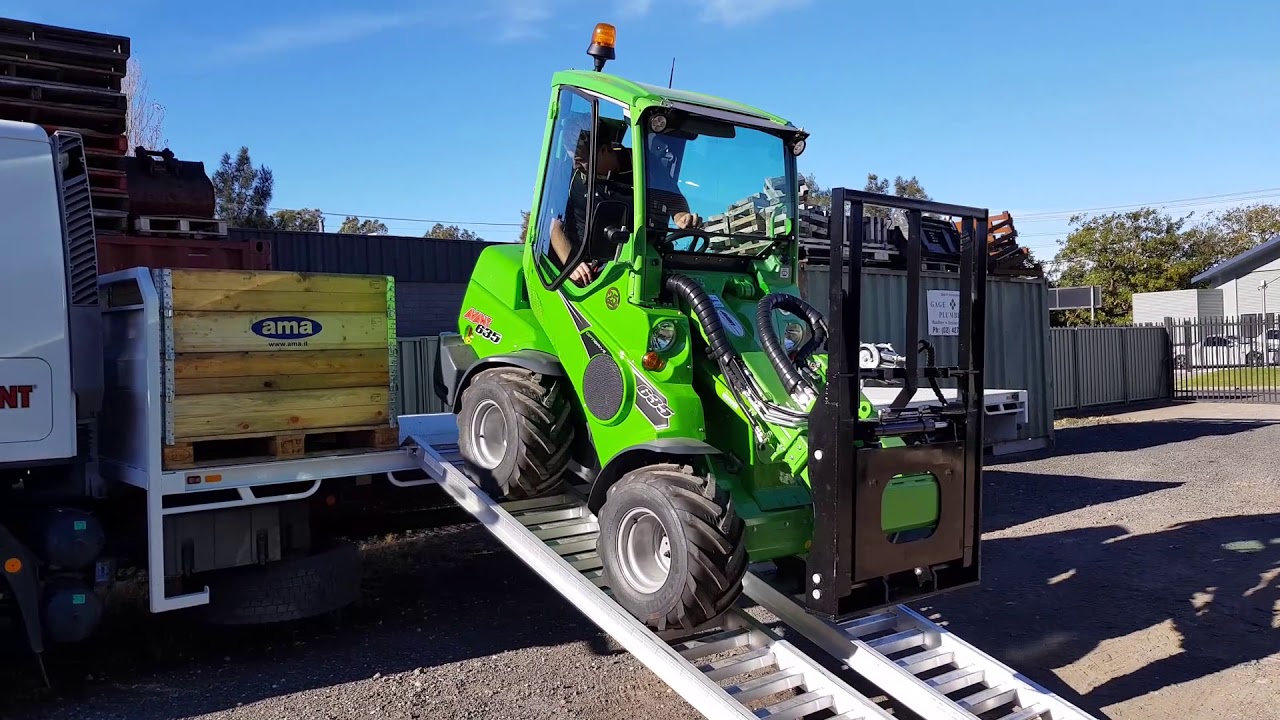 Avant Side-Shift Beekeeping Forks for Avant Mini Loader
