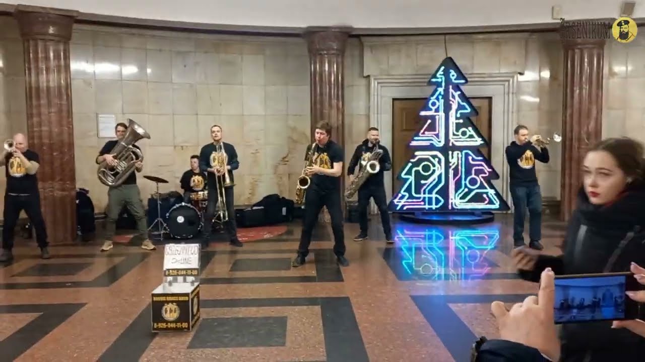 «Мой дельтаплан» — играет «Brevis Brass Band»