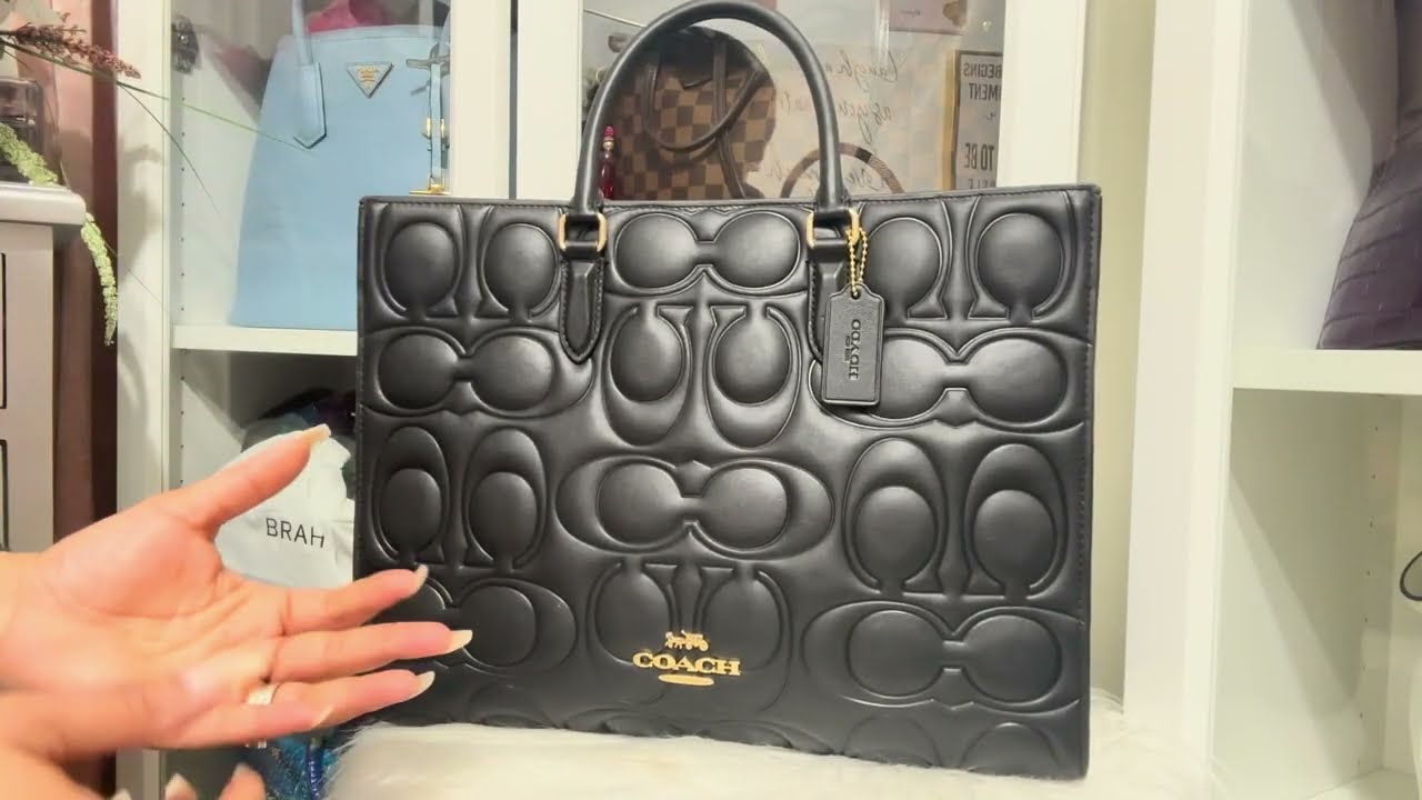 COACH MAGGIE TOTE - SIGNATURE LEATHER — WHAT FITS THIS BEAUTY ????🖤🖤🖤🖤