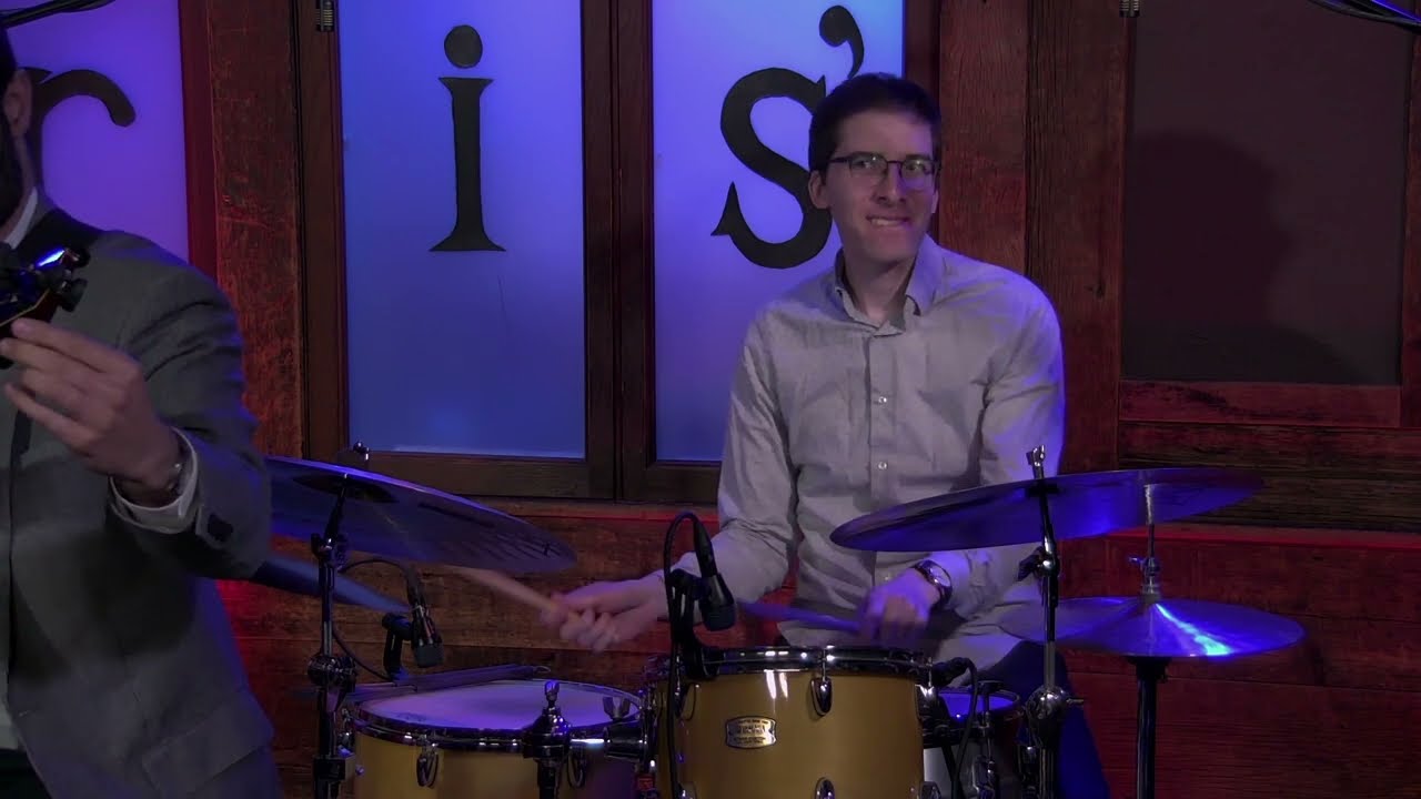 Alexander Claffy Quartet featuring Adam Moezinia - Bright Size Life