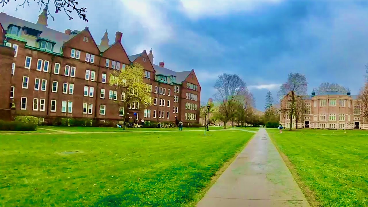 Walk to and around Vassar College campus