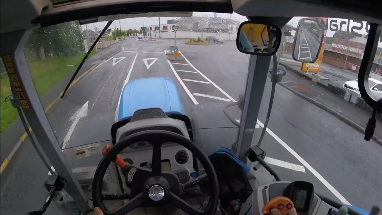 New Holland T7.200 - first person drive through Ennis
