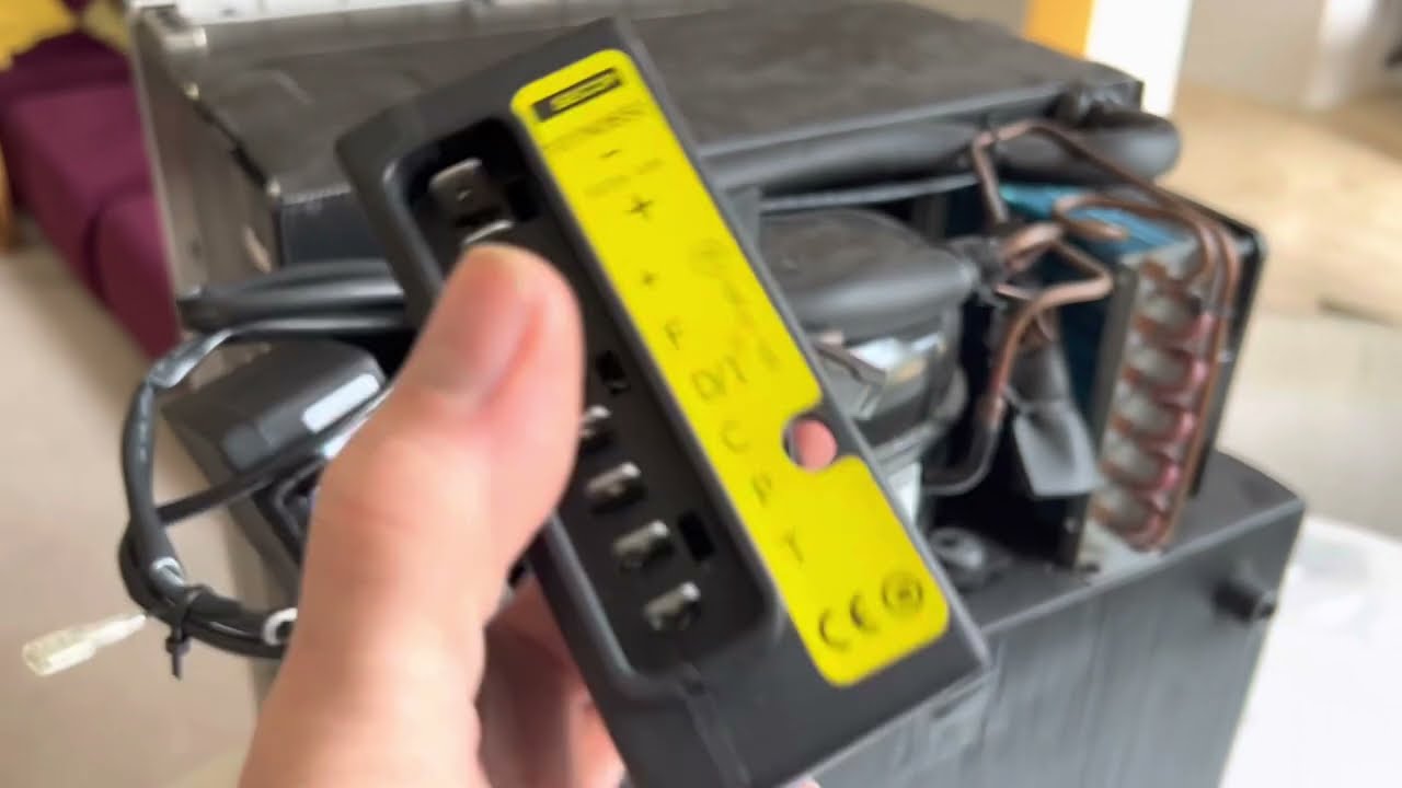 CRX50 fridge controller - SECOP 101N0650 - BD35F compressor