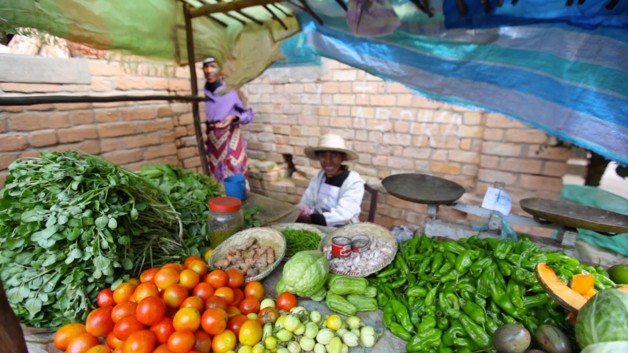 ON ADORE LES MARCHÉS MALGACHES (Fianarantsoa - Madagascar)