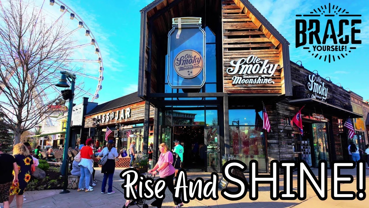 We're Tasting Waaaaaay Too Much Moonshine at Ole Smoky!