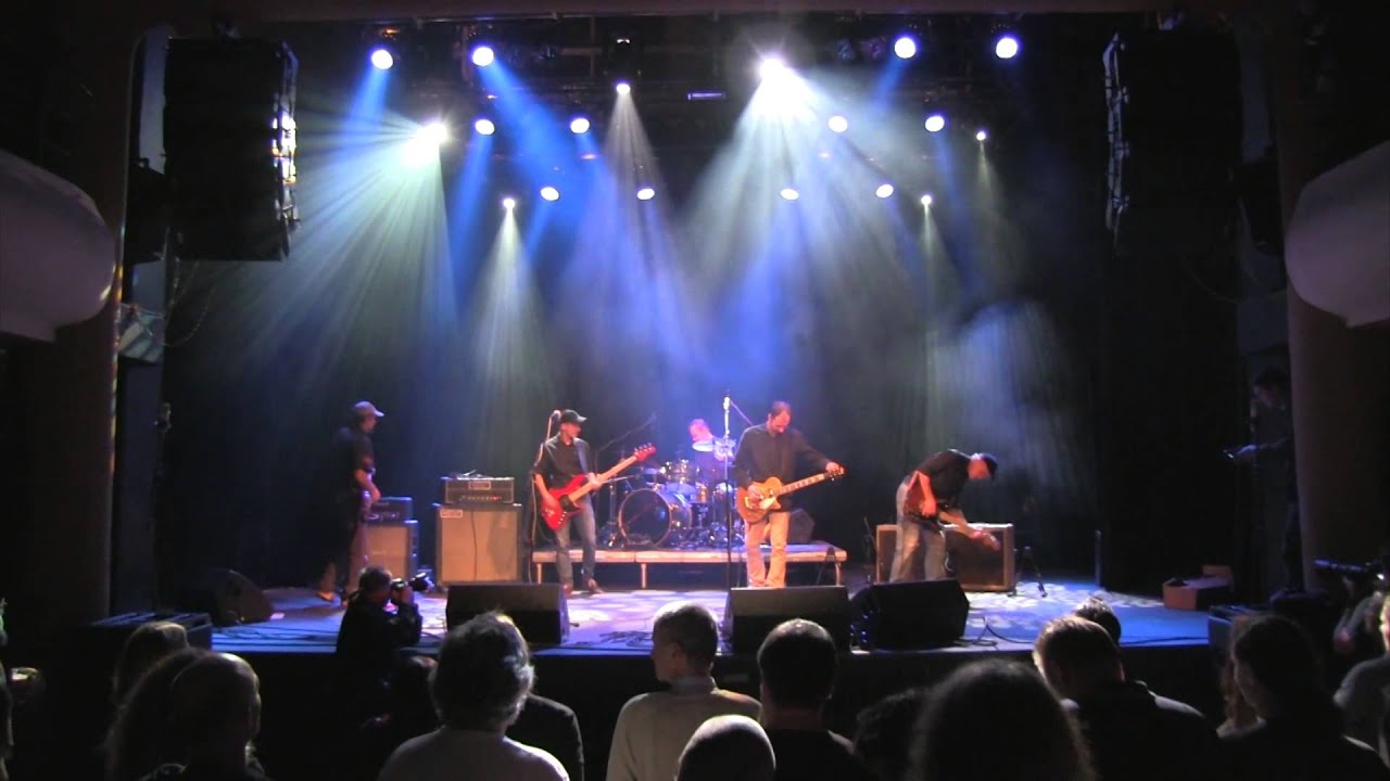 PROUZA - Tady je to misto (Live)