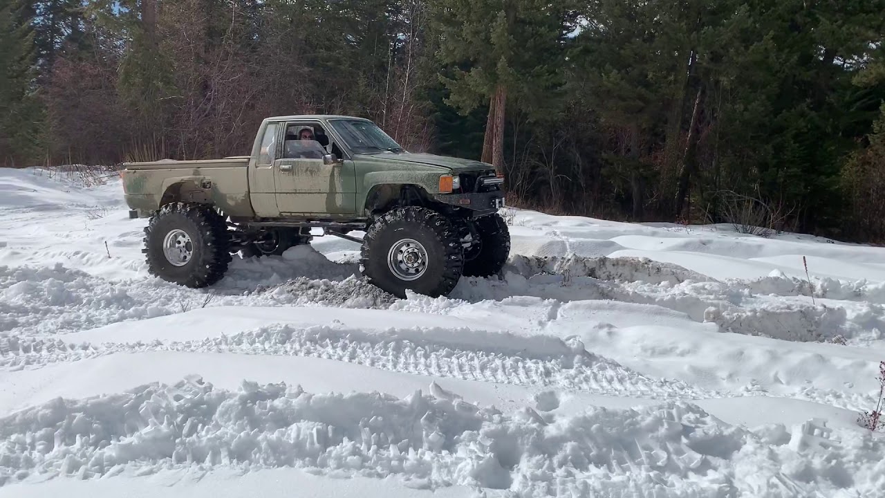 Toyota on 44 boggers is useless in snow