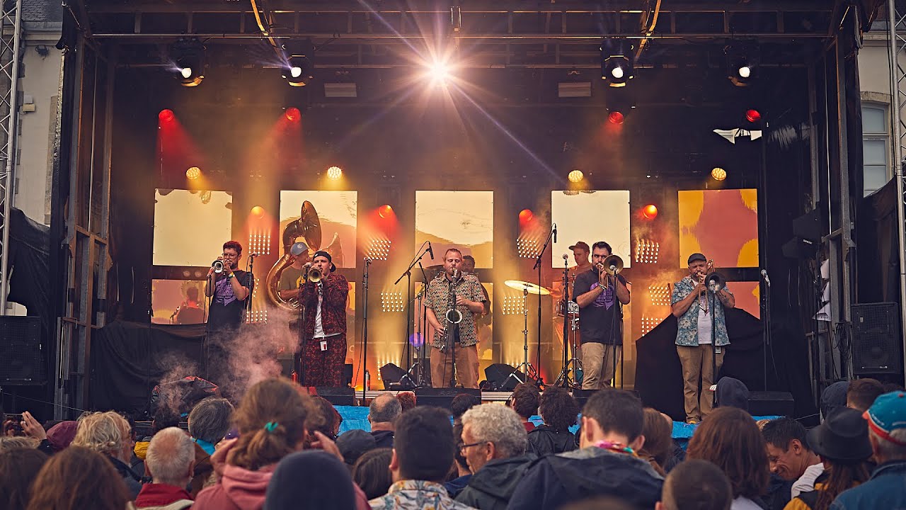 NOLA French Connection Brass Band - St James Infirmary (Live aux Fanfarfelues 2024)