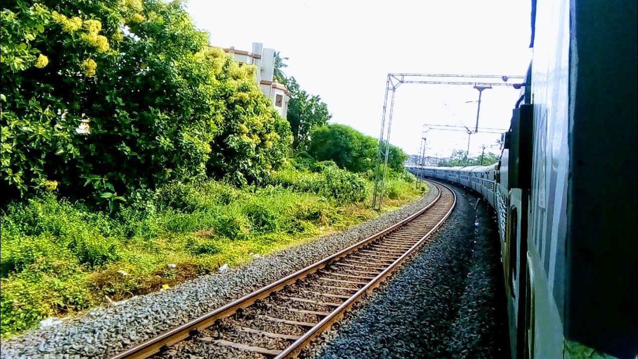 Chennai Egmore To Villupuram Train Journey In New Delhi - Puducherry SF Express
