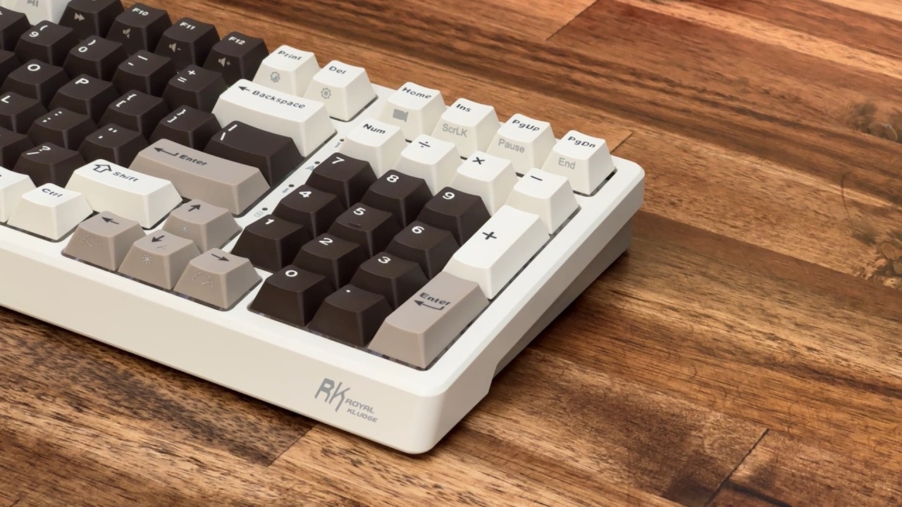 Бюджетная компактная полноразмерная клавиатура Poppy — Royal Kludge RK F99