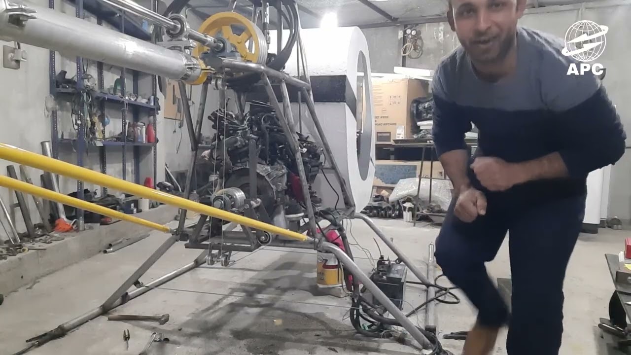 کار آقای گ روی هلیکوپتر فوق سبک با استفاده از مجموعه‌های آموزشی ما  | the Ultralight Helicopter
