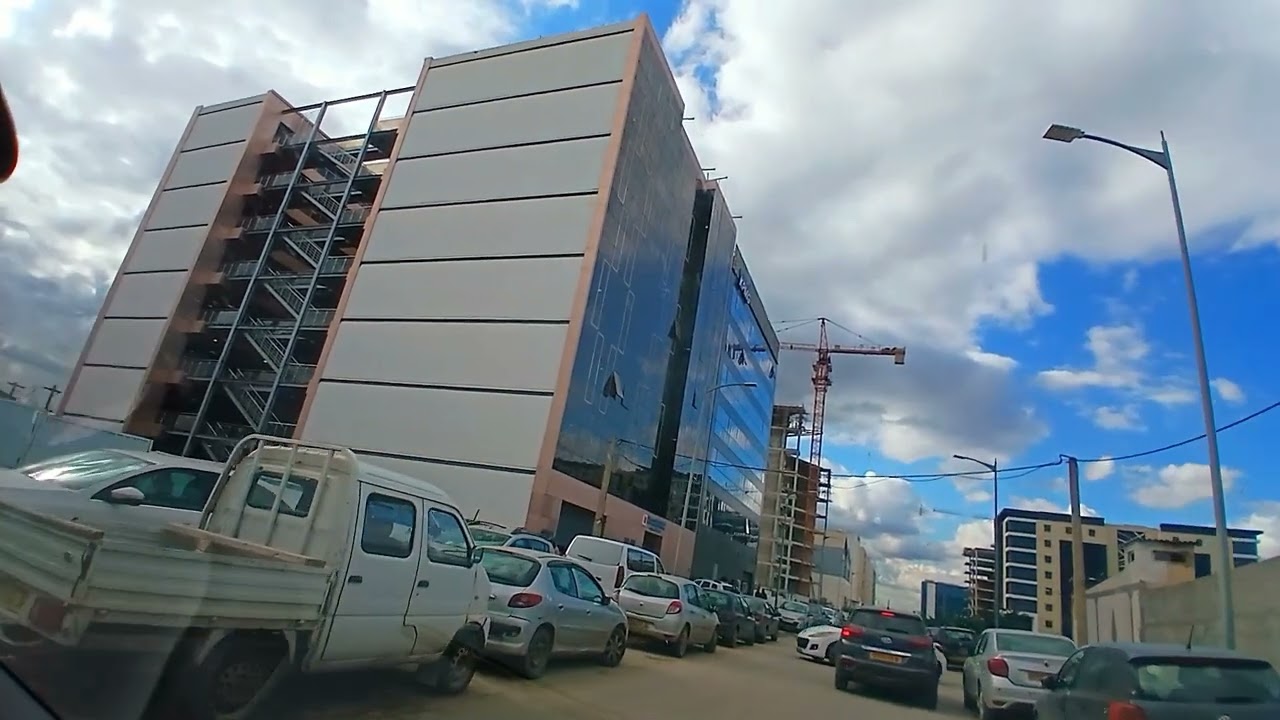 تعرفو على هذه المشاريع الجديدة في حي الأعمال بباب الزوار BEZ DISTRICT NEW ROJECTS2