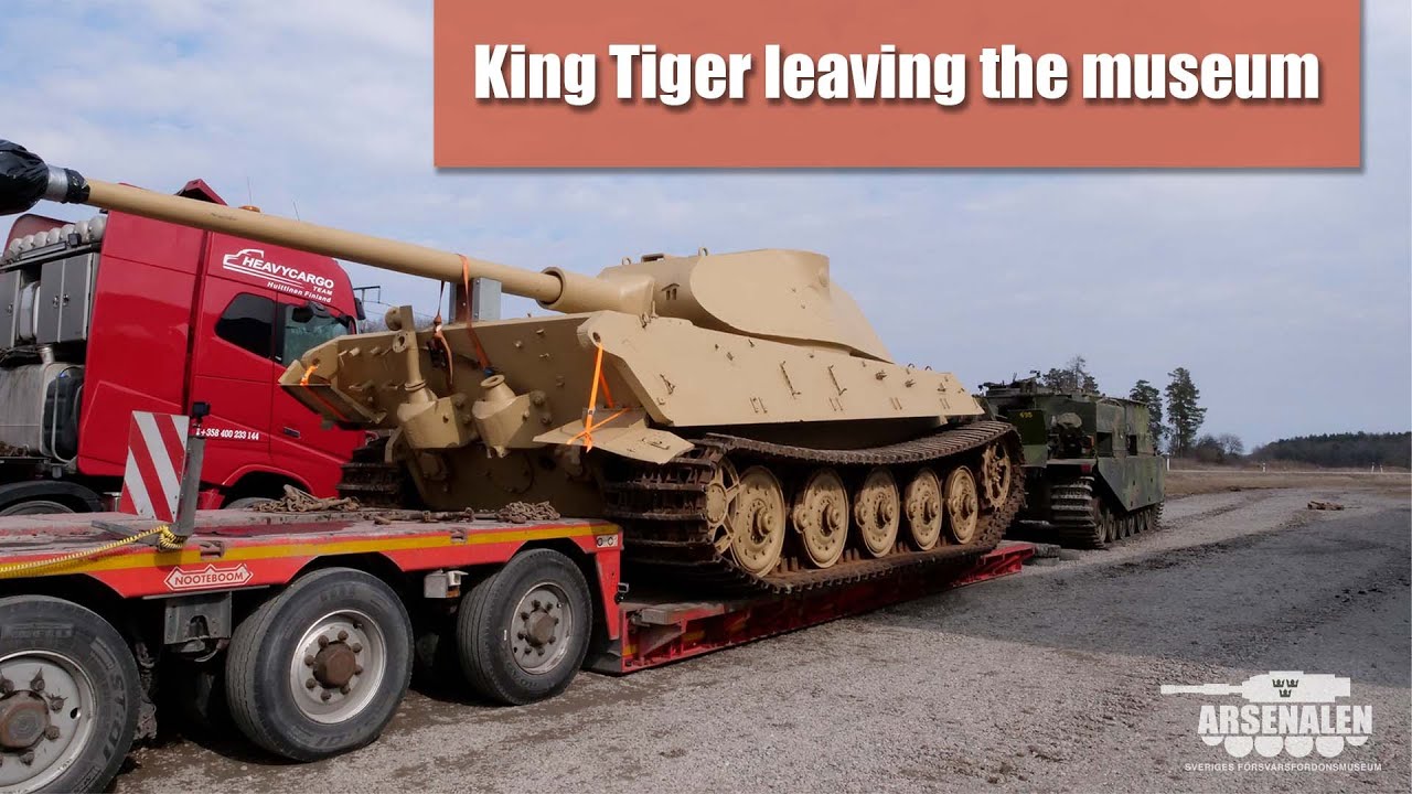 King Tiger leaving the museum | Arsenalen Swedish Tankmuseum