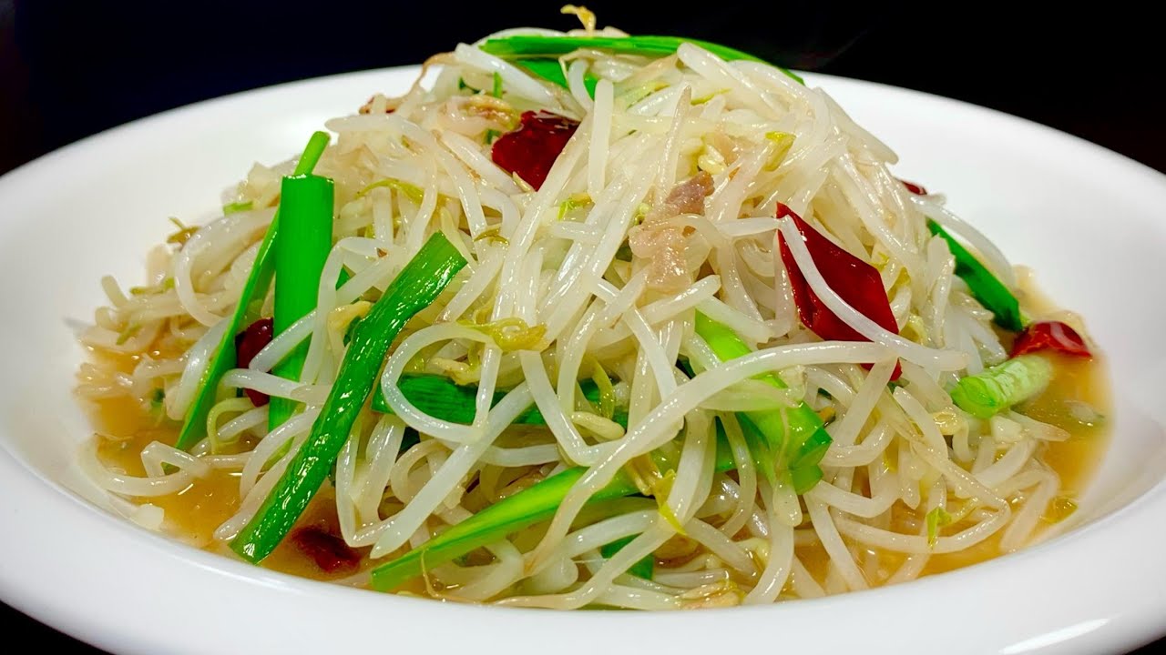 飯店炒的豆芽為什麼那麼好吃？大廚教你小技巧，清脆爽口，超好吃 【阿朝哥美食 】#豆芽 #豆芽做法