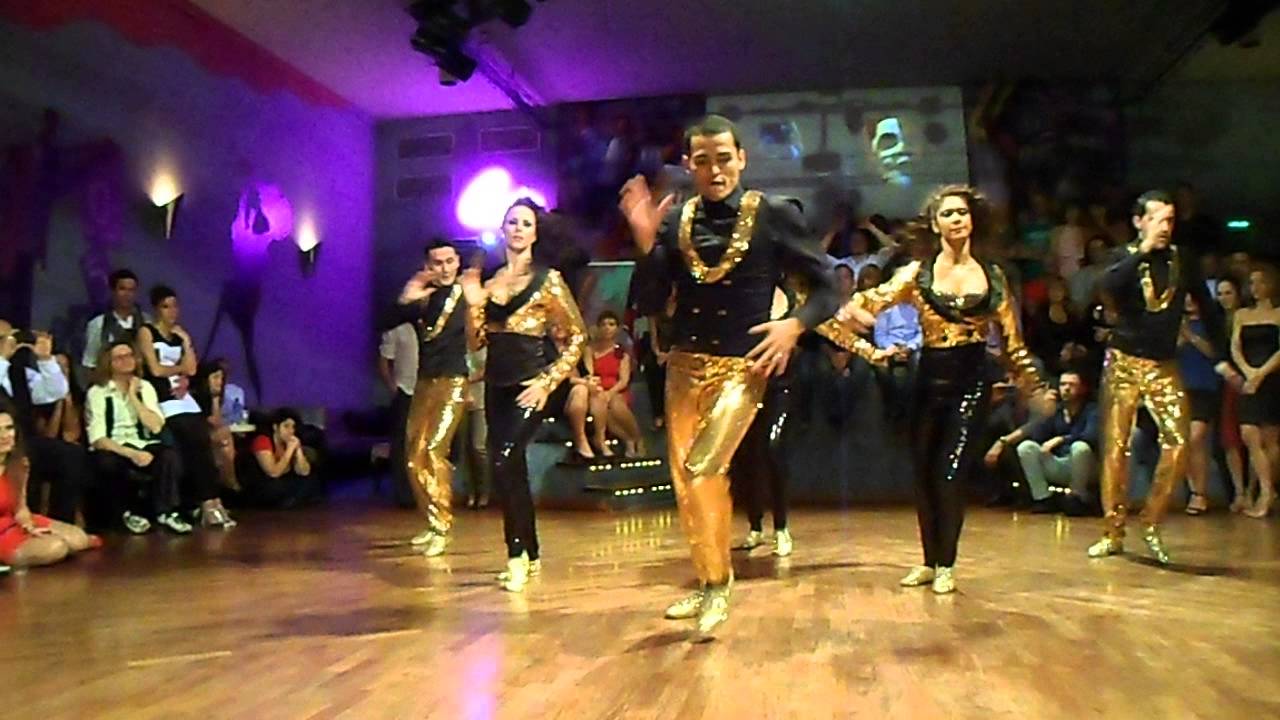 ADOLFO INDACOCHEA AL CARIBE CLUB 16-11-12
