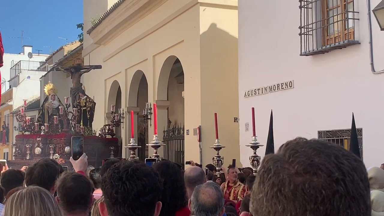 Salida Santísimo Cristo de las Penas. Cofradía Penas de Santiago. Córdoba. Domingo de Ramos 2023