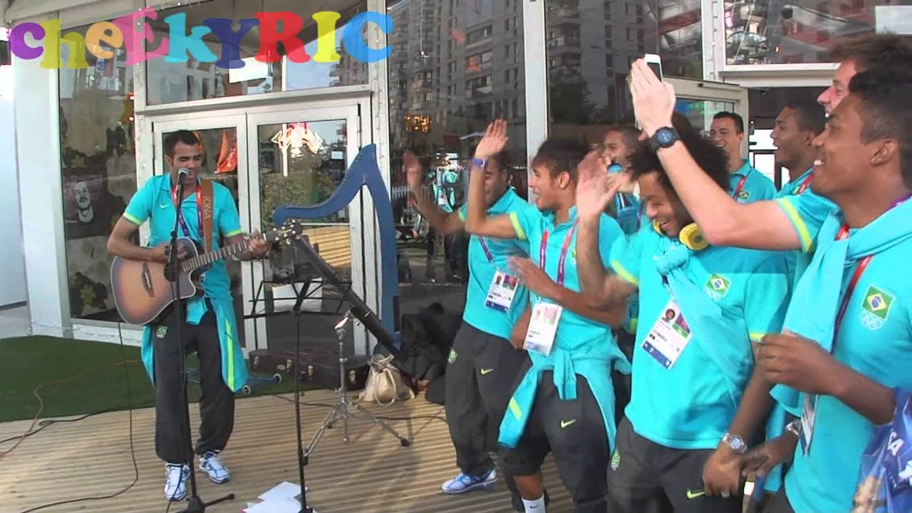 Brazil 2012 Olympic Football Team Singing